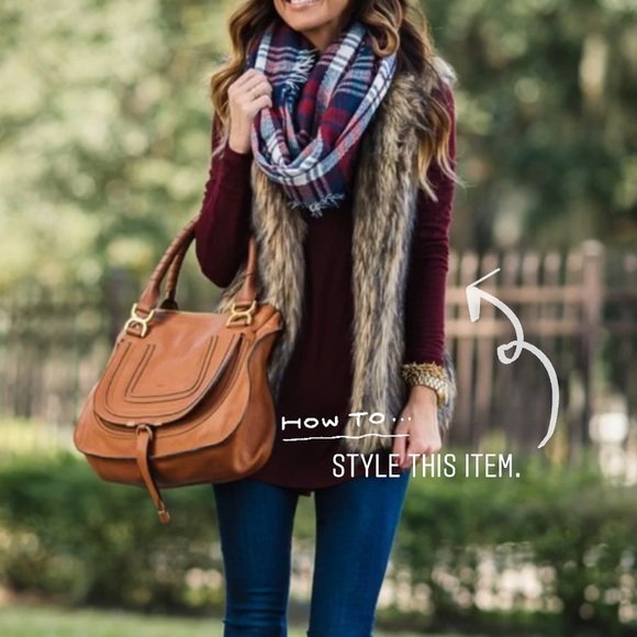 Sweaters - Burgundy ribbed turtle neck sweater